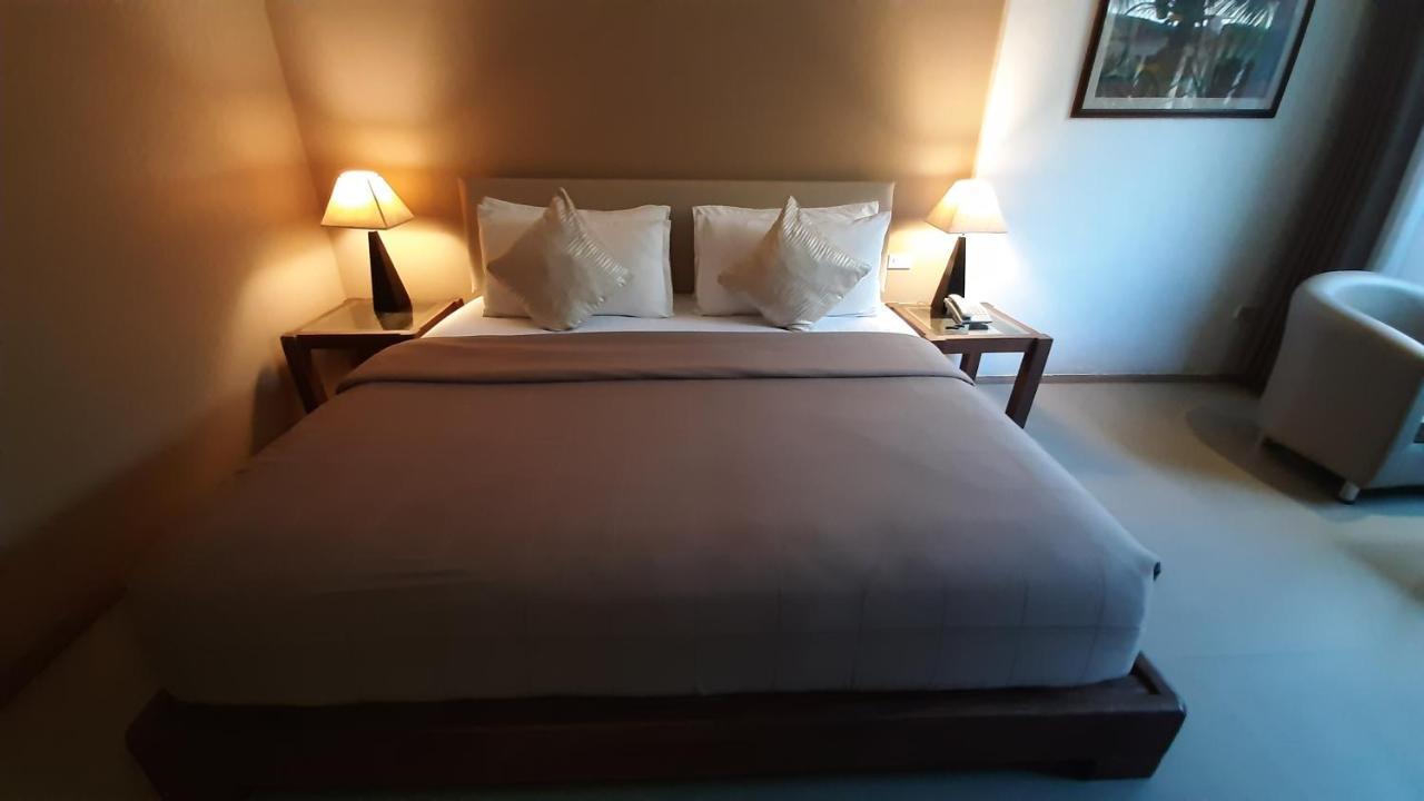 Urban Sands Hotel Iloilo Экстерьер фото