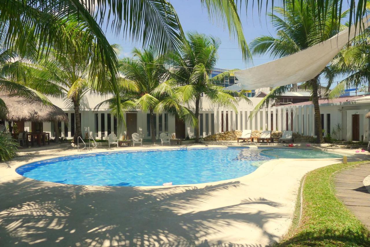 Urban Sands Hotel Iloilo Экстерьер фото