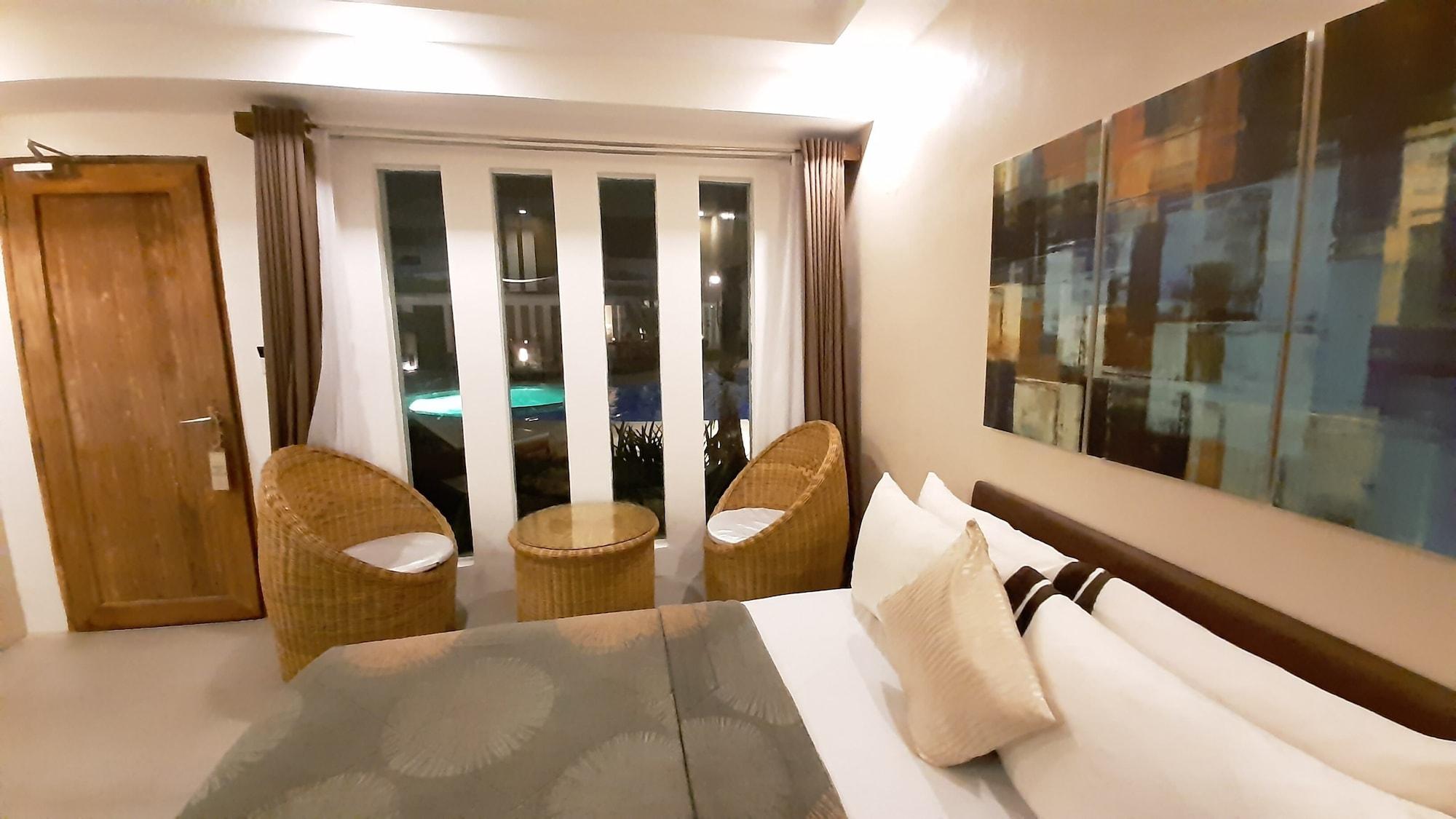 Urban Sands Hotel Iloilo Экстерьер фото