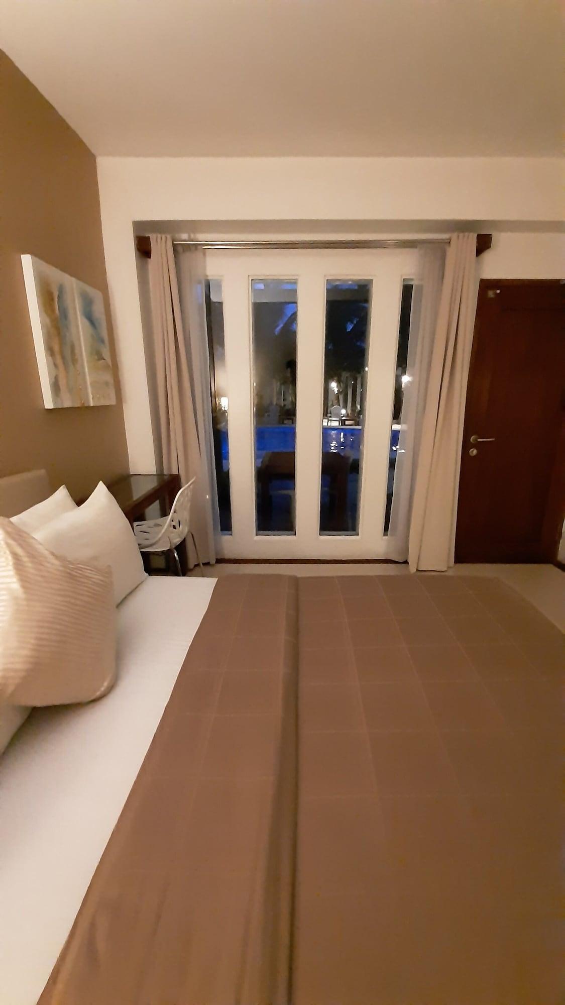 Urban Sands Hotel Iloilo Экстерьер фото